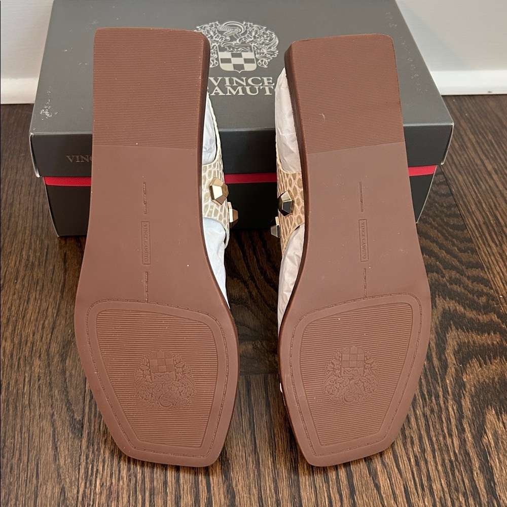 Vince Camuto VC-Dailette Summer Sandal - Picture 5 of 9